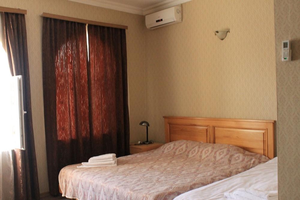 Altstadt Hotel & Cafe Baku Bagian luar foto