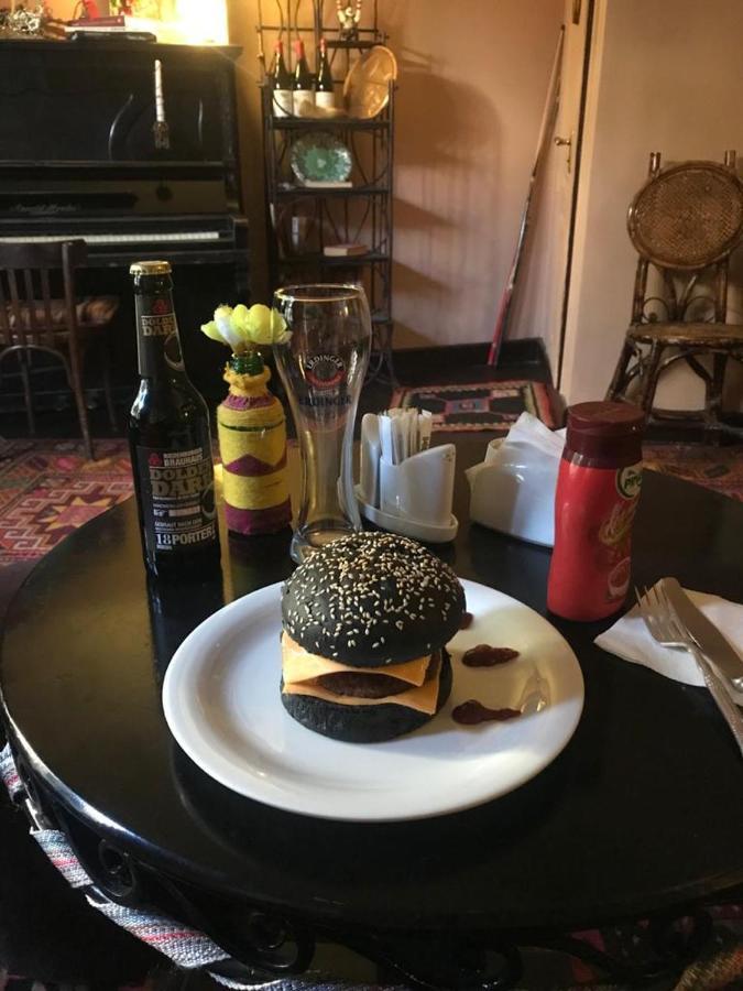 Altstadt Hotel & Cafe Baku Bagian luar foto