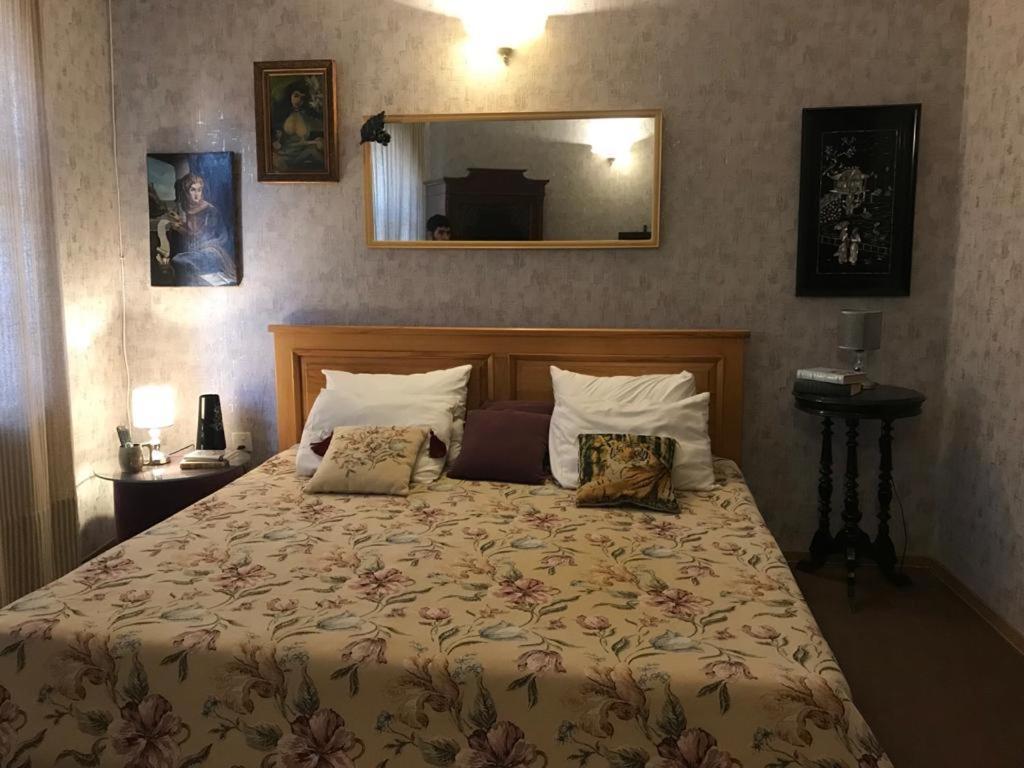 Altstadt Hotel & Cafe Baku Bagian luar foto