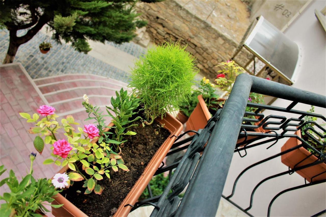 Altstadt Hotel & Cafe Baku Bagian luar foto
